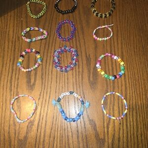 Iam selling homemade bracelets and  hairbows